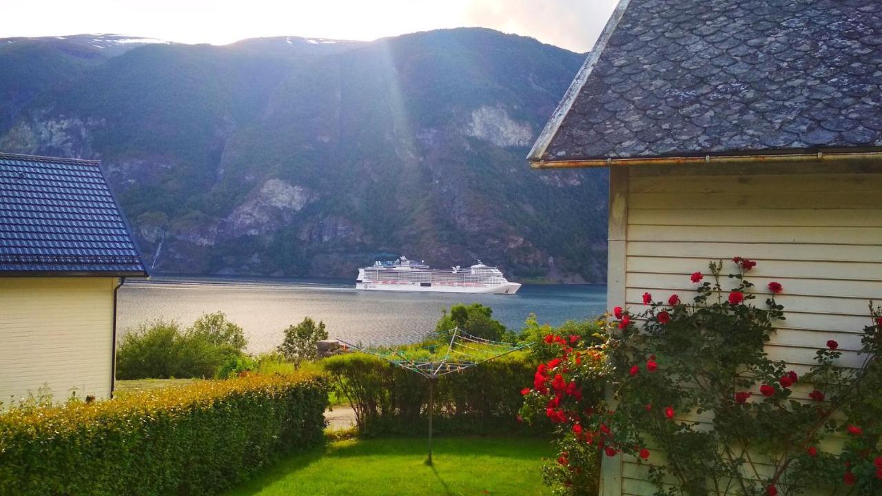 Winjum Apartments Aurland Stegastein Exterior foto