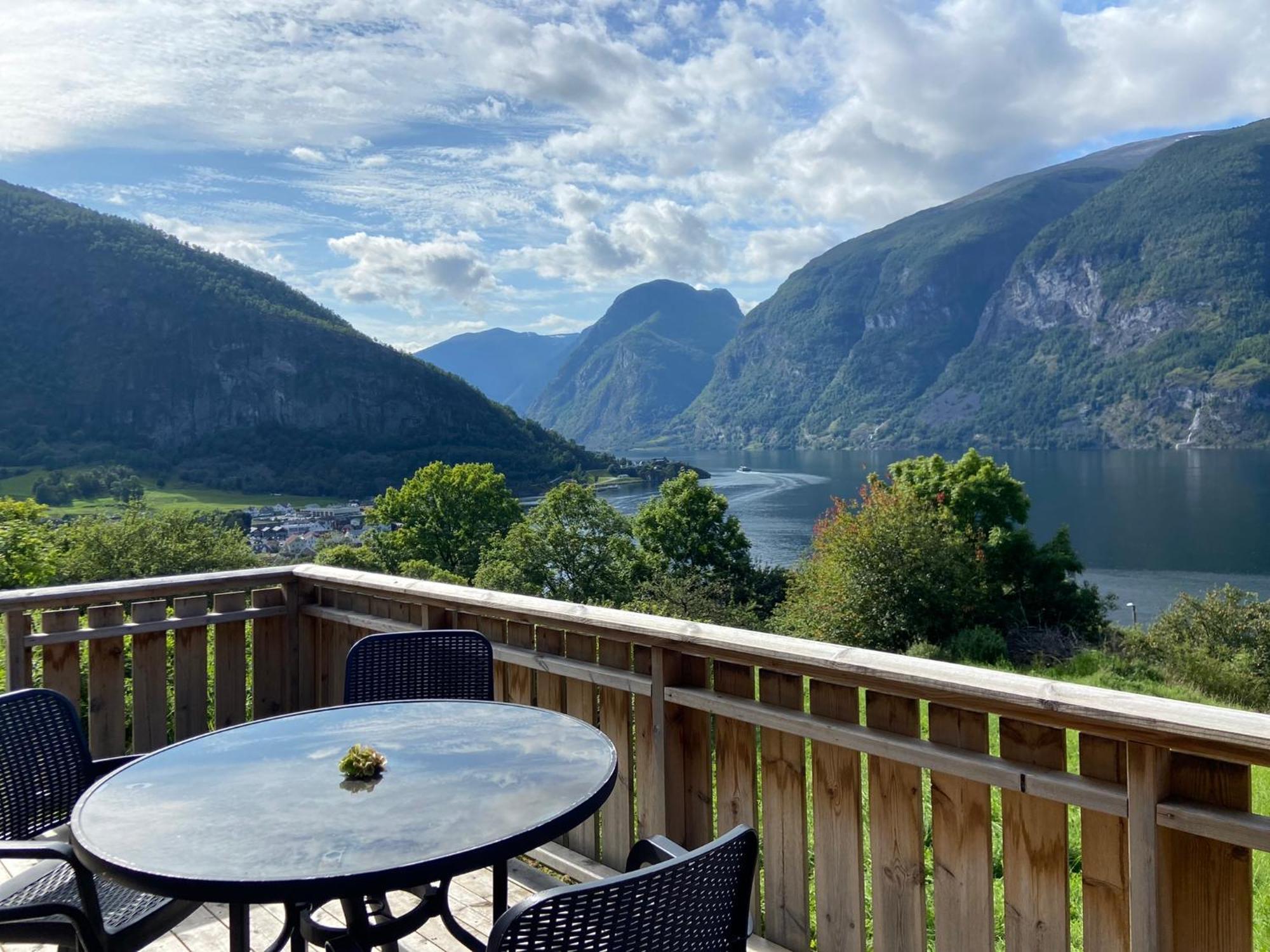 Winjum Apartments Aurland Stegastein Exterior foto